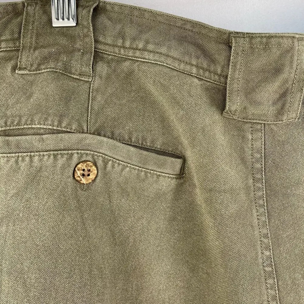 Tommy Bahama Relax 100% Silk Pleated Front Shorts Size 40